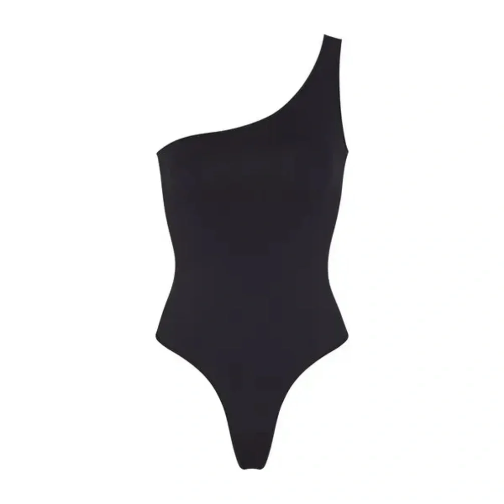SKIMS Essential One Shoulder Bodysuit - Onyx, Size Large/XLarge, $68